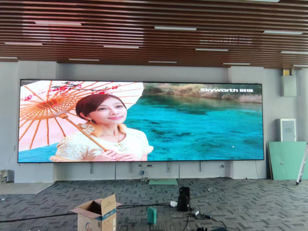 临湘P1.53led小间距屏安装案例